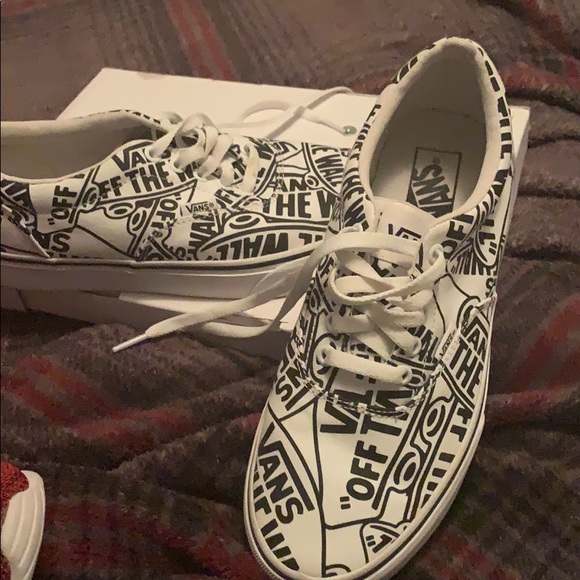 Vans - Picture 2 of 3